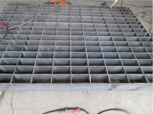 ভারী ডিউটি ইস্পাত গ্রেটিং প্লেট Q235 ASTM A36 25X5mm 30X3mm 30X5mm 40X5mm