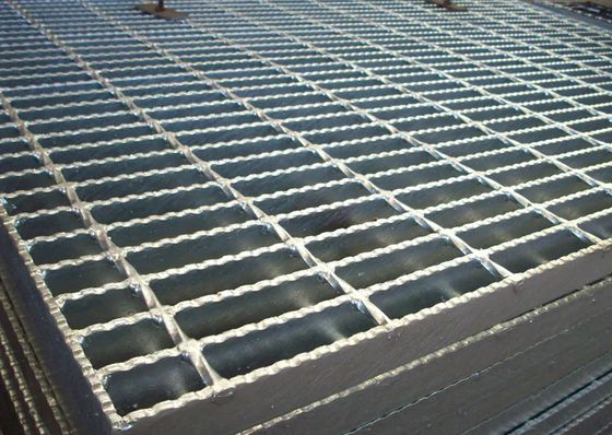 ভারী ডিউটি ইস্পাত গ্রেটিং প্লেট Q235 ASTM A36 25X5mm 30X3mm 30X5mm 40X5mm