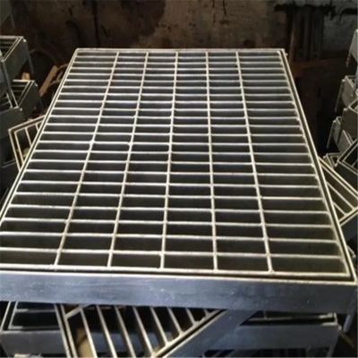 ভারী ডিউটি ইস্পাত গ্রেটিং প্লেট Q235 ASTM A36 25X5mm 30X3mm 30X5mm 40X5mm