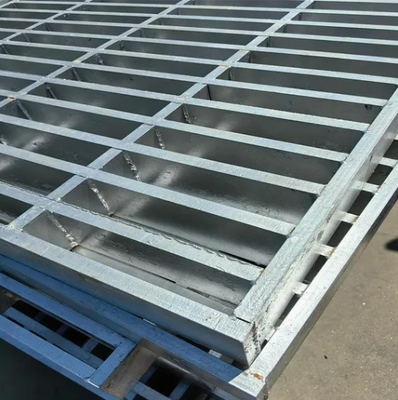 Stainless Steel Bar Grating Ideal for Sanitary Environments and Architectural Applications
