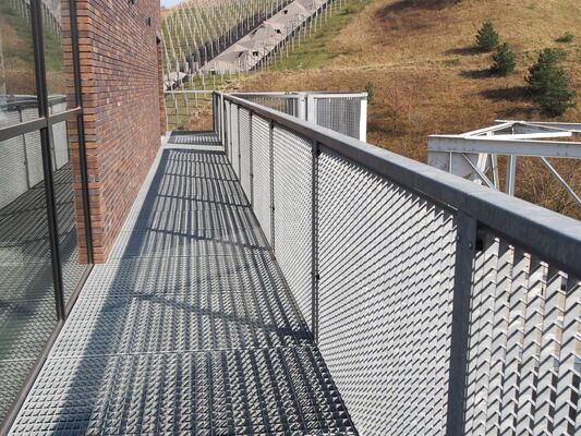 ভারী দায়িত্ব অ্যাপ্লিকেশন জন্য প্রেস ঝালাই উচ্চ শক্তি ইস্পাত বার গ্রিটিং সঙ্গে শক্ত কাঠামো